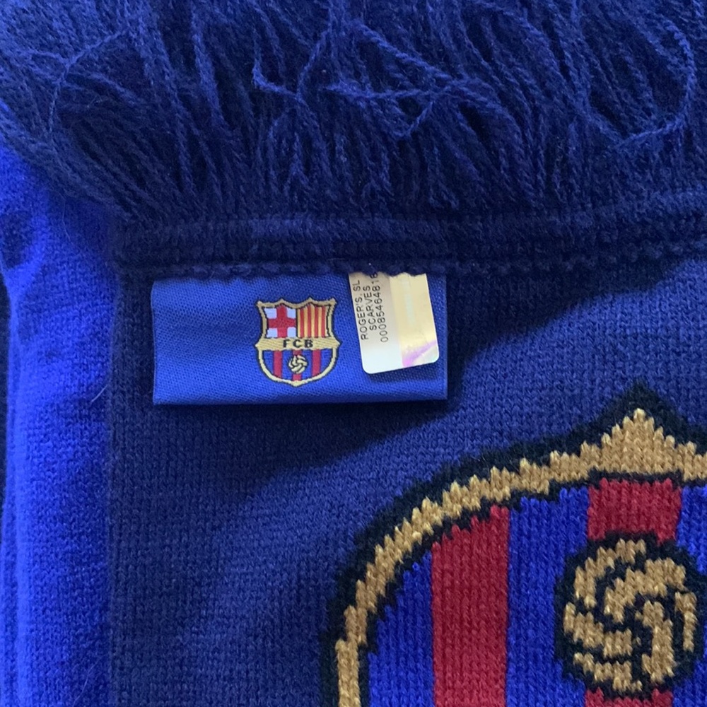 FCB scarf - Picture 4 of 4